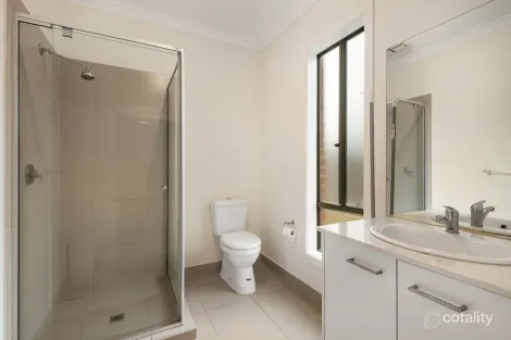 Property photo of 16 Silver Oak Way Mount Duneed VIC 3217