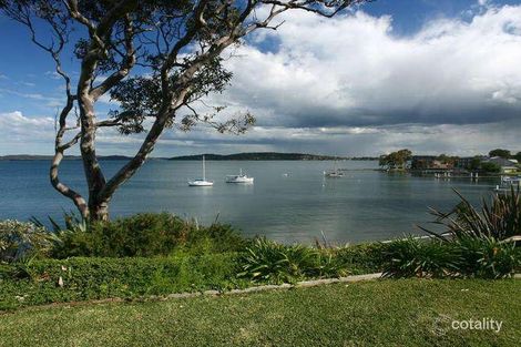 Property photo of 378 Skye Point Road Coal Point NSW 2283