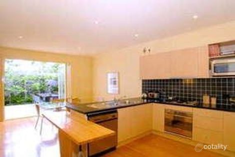 Property photo of 16 Atkinson Close Windsor VIC 3181