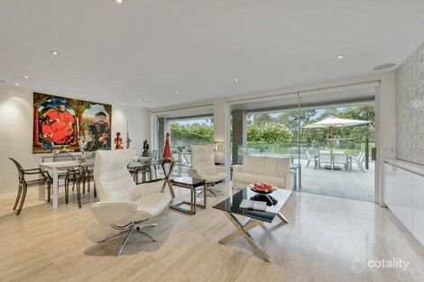 Property photo of 25 Talbot Crescent Kooyong VIC 3144