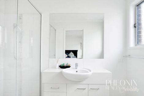 Property photo of 1 Westonbury Drive Truganina VIC 3029