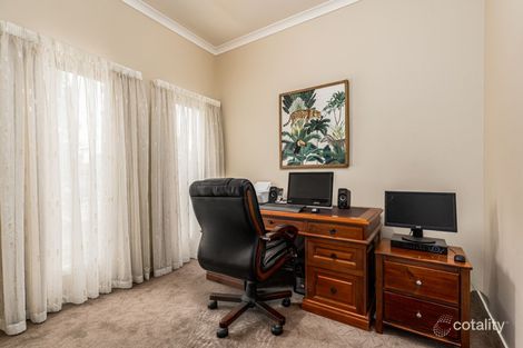 Property photo of 5 Duce Street Cranbourne East VIC 3977