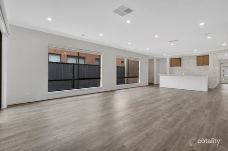 Property photo of 10 Thunder Drive Kalkallo VIC 3064