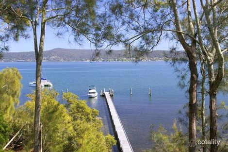 7 Merindah Ave, Green Point, NSW 2251
