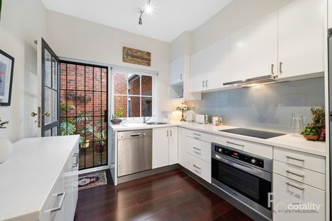 Property photo of 2/4 Barkers Road Hawthorn VIC 3122