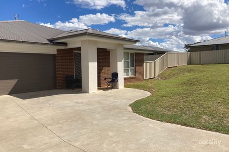 Property photo of 4 Willow Place Parkes NSW 2870