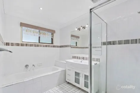 Property photo of 4 Gillian Street Beachmere QLD 4510