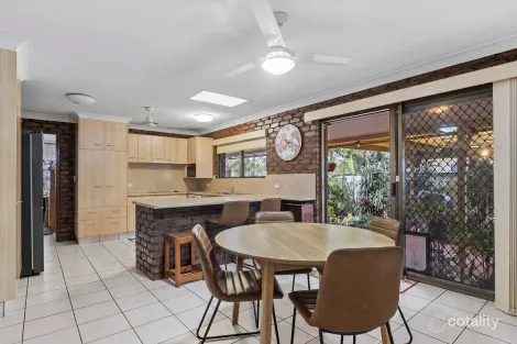 Property photo of 4 Gillian Street Beachmere QLD 4510