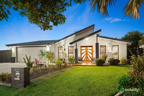 17 Webster Ct, Petrie, QLD 4502