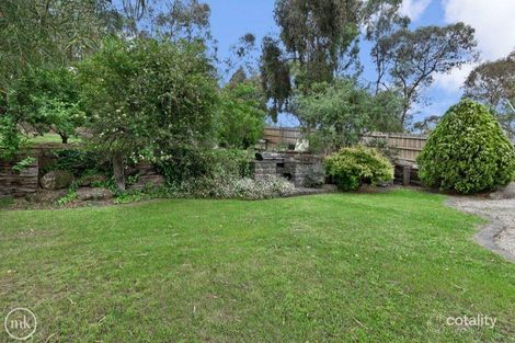 Property photo of 8 Coolabah Drive Eltham VIC 3095