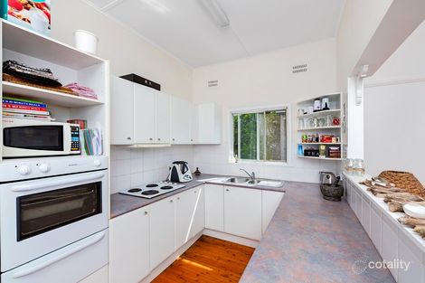 Property photo of 106 Araluen Drive Hardys Bay NSW 2257