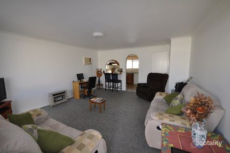 Property photo of 2/526 Union Road Lavington NSW 2641