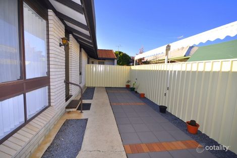 Property photo of 2/526 Union Road Lavington NSW 2641