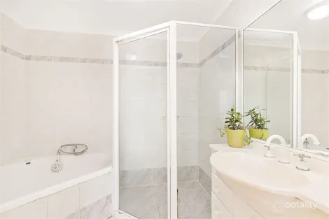 Property photo of 12/29-31 Marlene Crescent Greenacre NSW 2190