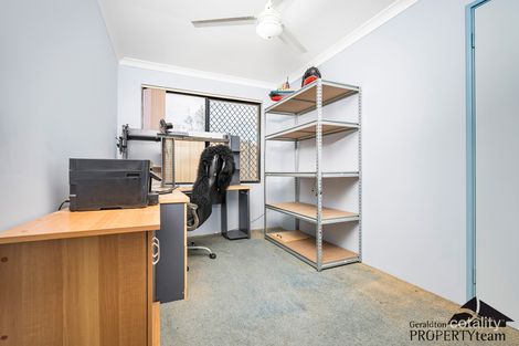 Property photo of 22 Half Moon Drive Waggrakine WA 6530