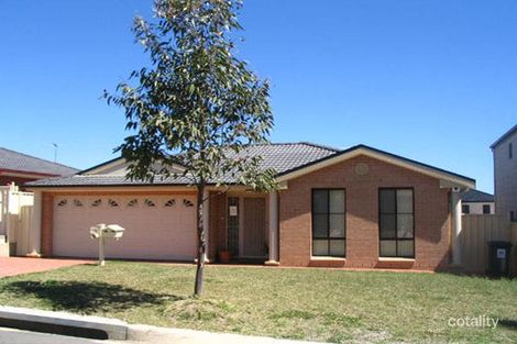 70 Harraden Dr, West Hoxton, NSW 2171