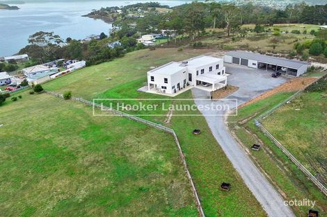 Property photo of 17 Chisholm Avenue Clarence Point TAS 7270