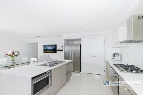 Property photo of 16 Woodbridge Drive Cameron Park NSW 2285