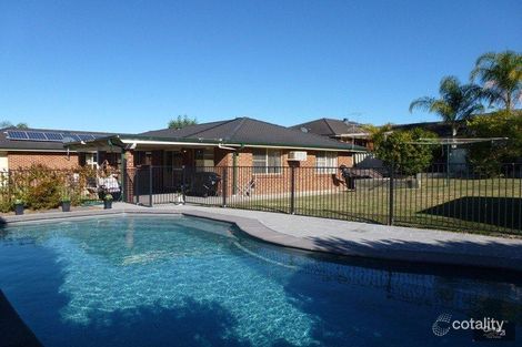 Property photo of 4 Aster Close Cameron Park NSW 2285