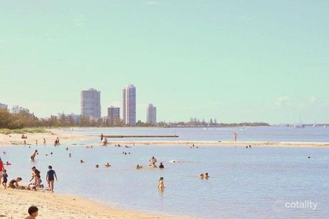 Property photo of 2/4 Broad Street Labrador QLD 4215