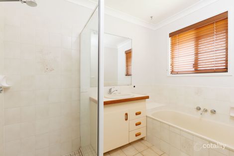 Property photo of 38 Carinya Crescent Karana Downs QLD 4306