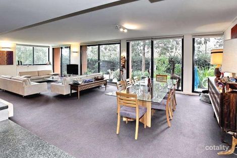 Property photo of 1/8 Wallen Road Hawthorn VIC 3122