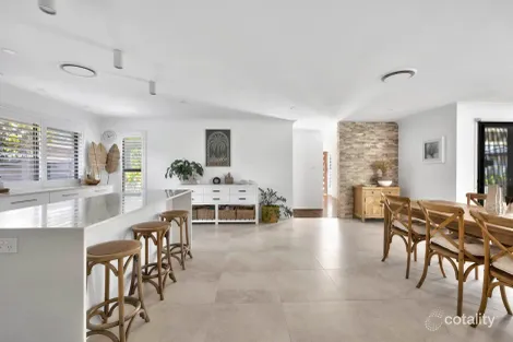 Property photo of 91 Cypress Drive Broadbeach Waters QLD 4218