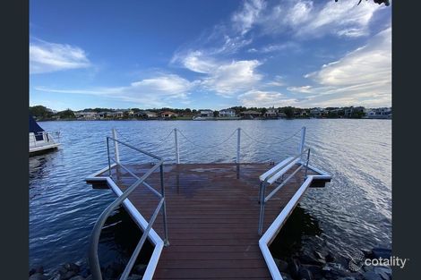 Property photo of 33 Glenwater Crescent Helensvale QLD 4212