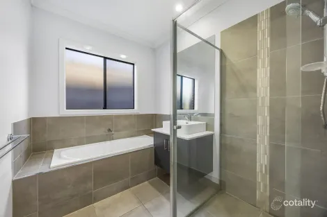 Property photo of 68 Valiant Road Smythes Creek VIC 3351