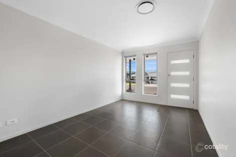 Property photo of 2/19 Gregory Road Lochinvar NSW 2321