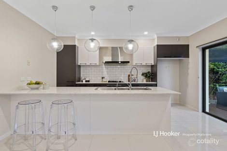 Property photo of 6 Aldea Place Stretton QLD 4116