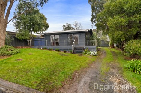 8 Heath Ave, Hepburn, VIC 3461