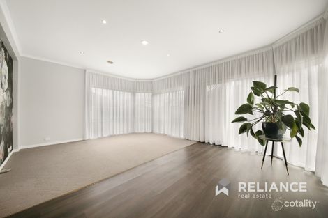 Property photo of 5 Brampton Close Point Cook VIC 3030