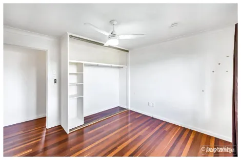 Property photo of 160 Horton Street Koongal QLD 4701