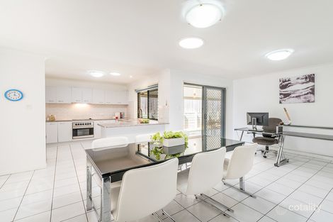 Property photo of 17 Kinchega Circuit Parkinson QLD 4115