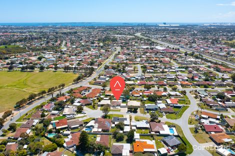 Property photo of 8 Tay Court Cooloongup WA 6168