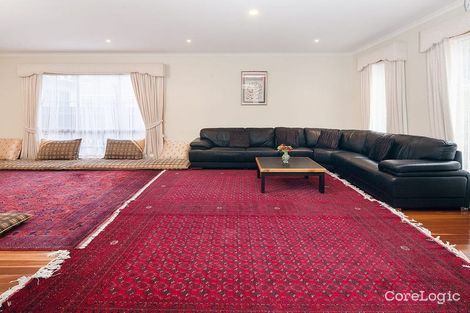 Property photo of 8 Banyalla Drive Cranbourne West VIC 3977