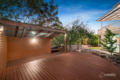 Property photo of 10 Hillcrest Court Donvale VIC 3111