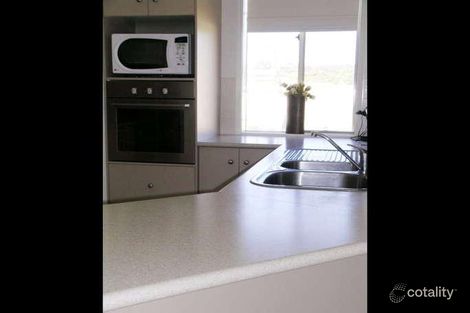 Property photo of 13 Simona Close Griffith NSW 2680