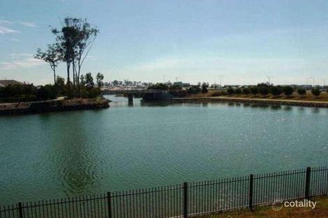 Property photo of 11 Valetta Crescent Varsity Lakes QLD 4227