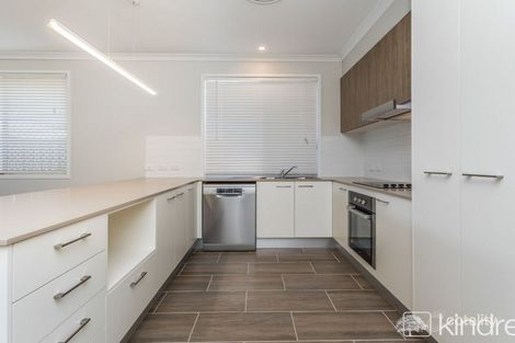 120 Spinnaker Bvd, Newport, QLD 4020