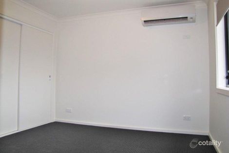 Property photo of 2/57 Rosedale Drive Lalor VIC 3075