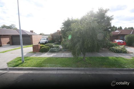 8 Erskine Dr, Rowville, VIC 3178