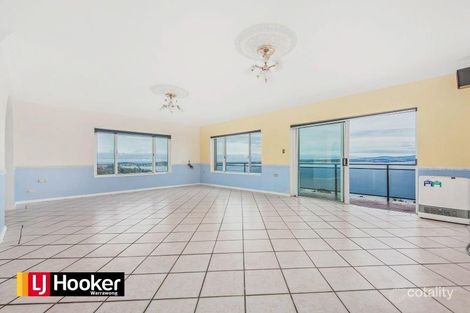 Property photo of 40 Hassan Street Lake Heights NSW 2502