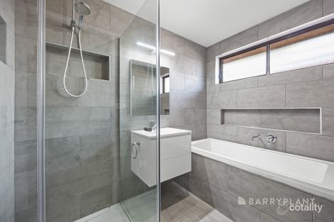 Property photo of 11 Lovenear Grove Ballarat East VIC 3350