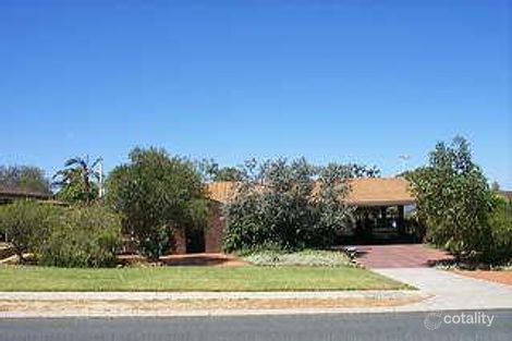 32 Poynter Dr, Duncraig, WA 6023