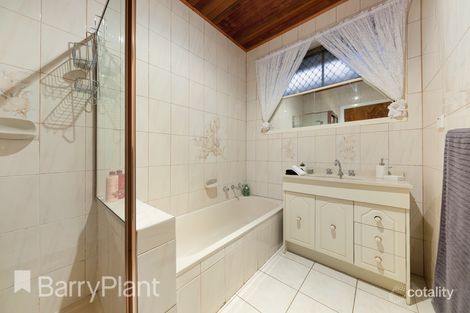 Property photo of 15 Curtin Street St Albans VIC 3021