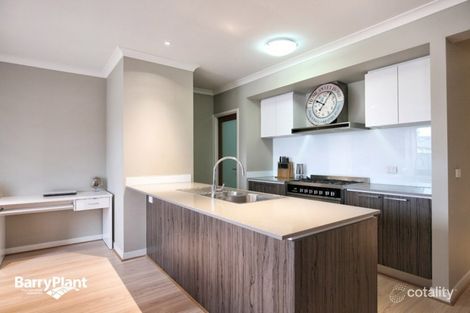 Property photo of 10 Millicent Drive Craigieburn VIC 3064