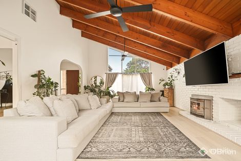 2 Pimmys Ct, Skye, VIC 3977