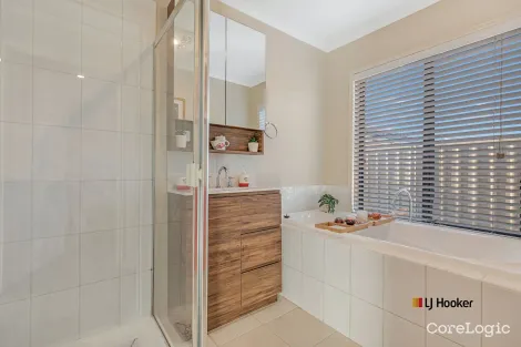 Property photo of 16 Elm Street Echuca VIC 3564